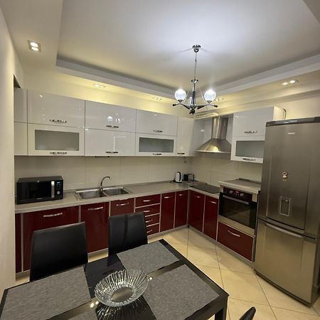 Tirana New Bazaar-Apartment 2 Zewnętrze zdjęcie